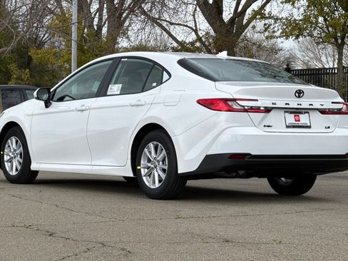 New 2025 Toyota Camry LE w/ Convenience Package FWD image 6