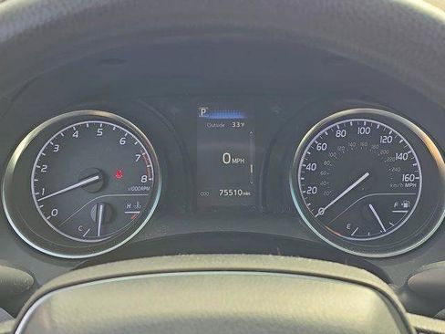 Used 2018 Toyota Camry LE image 26