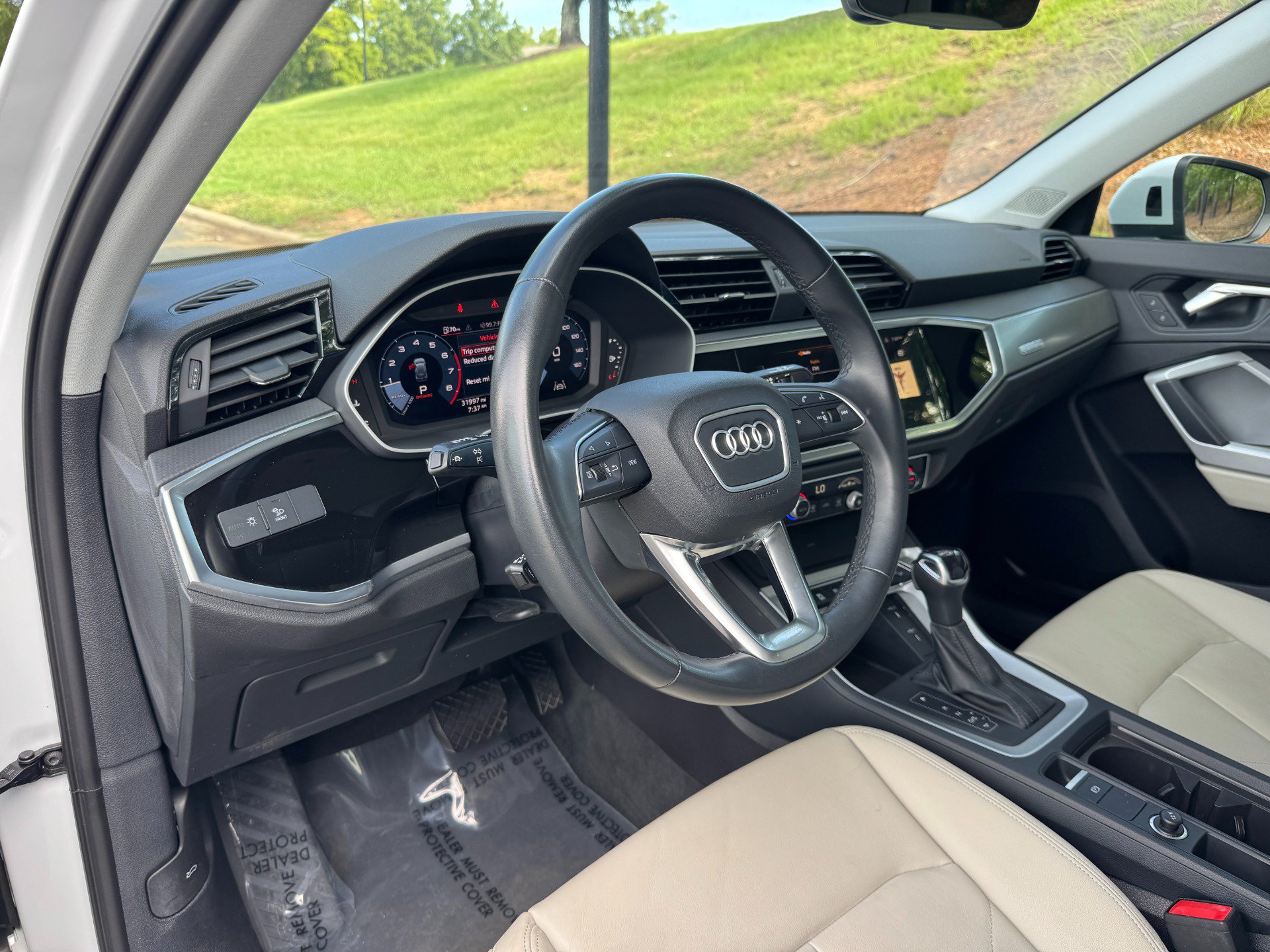Used 2023 Audi Q3 2.0T Premium w/ Convenience Package AWD/4WD image 33