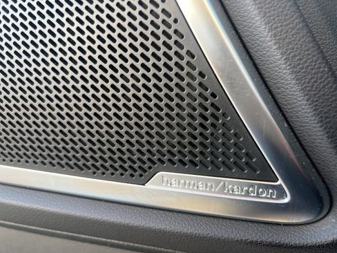 Used 2021 Kia Telluride SX w/ SX Prestige Package image 24