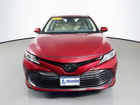 Used 2018 Toyota Camry LE FWD image 1