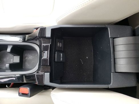 Used 2023 Toyota Corolla Cross XLE w/ Convenience Package image 25