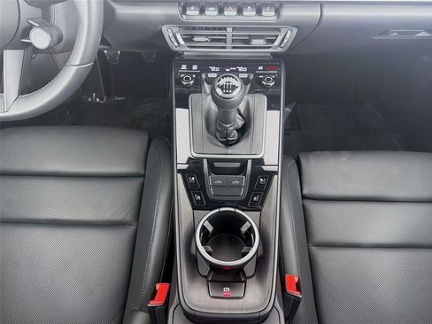 Certified 2023 Porsche 911 50th Anniversary Edition image 22