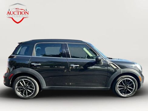 Used 2016 MINI Cooper Countryman S FWD image 4