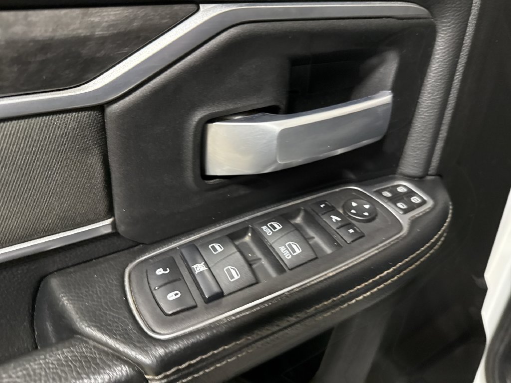 Used 2024 RAM 2500 Big Horn AWD/4WD image 20
