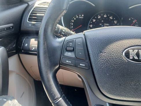 Used 2014 Kia Sorento SX FWD image 32
