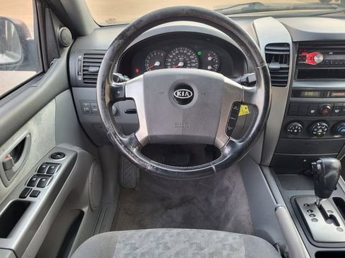 Used 2006 Kia Sorento 2WD image 23