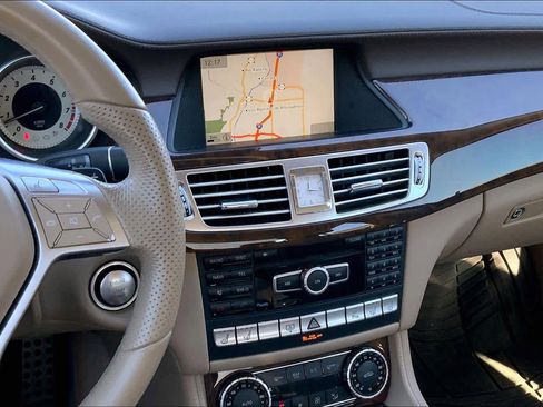 Used 2013 Mercedes-Benz CLS 550 image 5