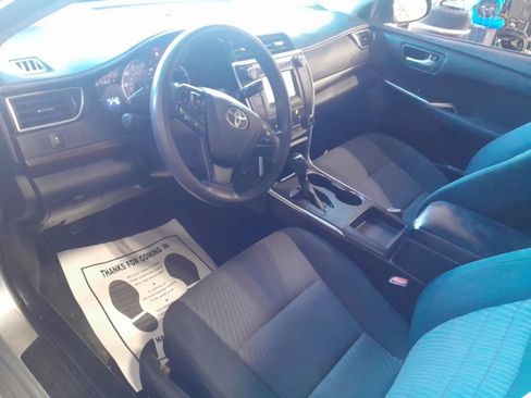 Used 2015 Toyota Camry LE FWD image 3