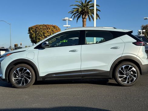 Used 2023 Chevrolet Bolt EUV Premier image 8