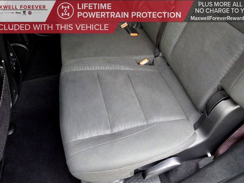 Used 2019 Dodge Durango SXT w/ 3rd Row Seating Group image 24