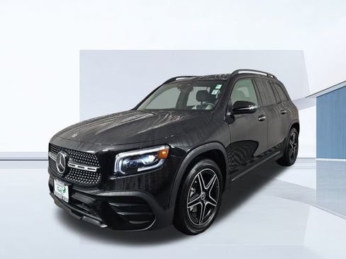 Used 2022 Mercedes-Benz GLB 250 4MATIC image 3