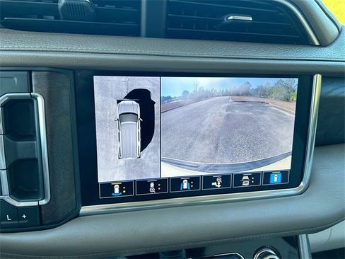 Used 2021 GMC Yukon XL Denali image 21