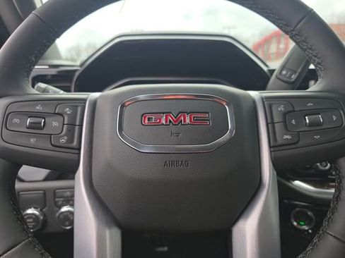 New 2026 GMC Sierra 1500 SLE image 28