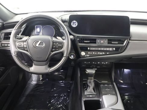 Certified 2022 Lexus ES 350 Ultra Luxury image 8