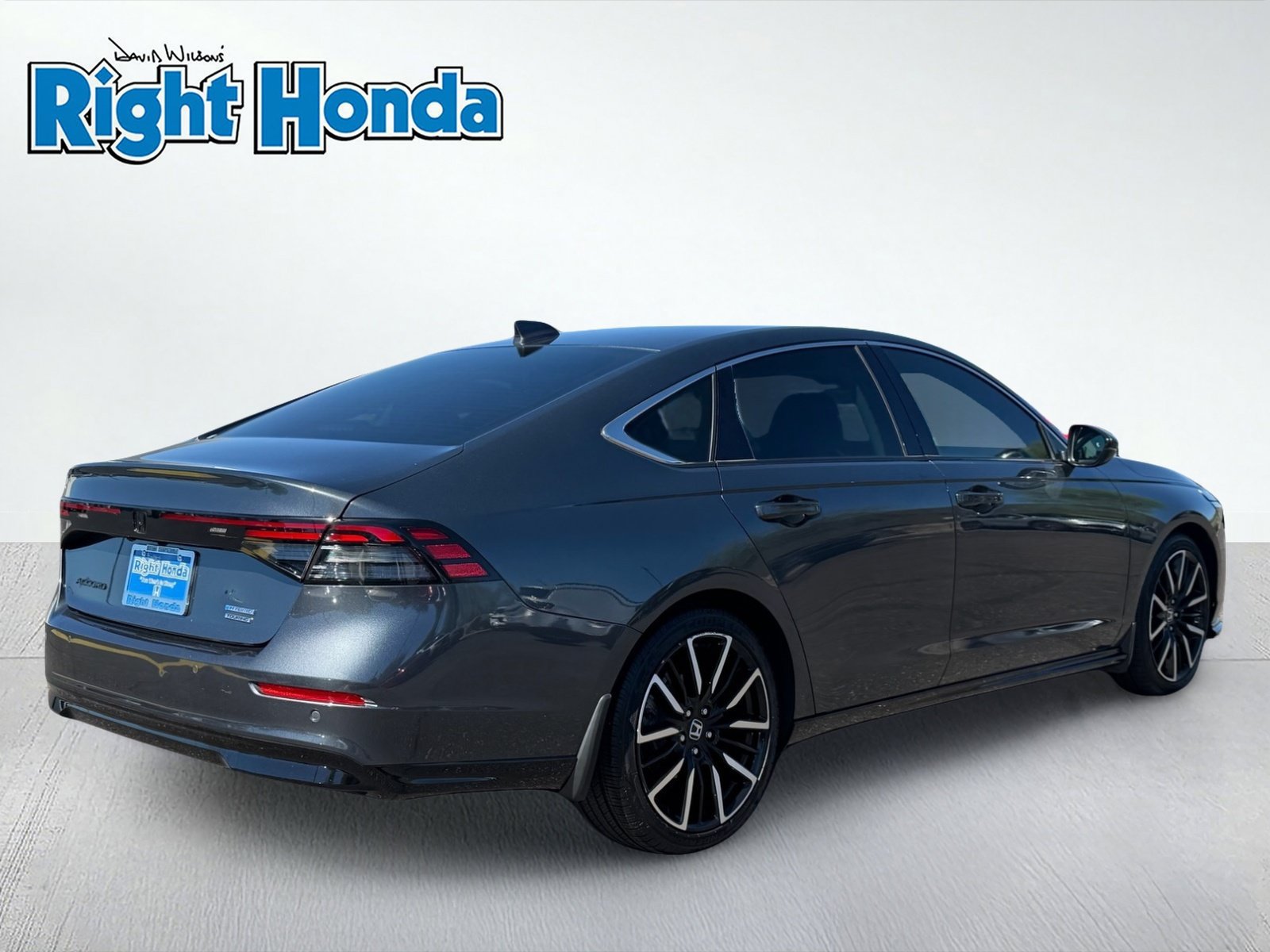 Used 2024 Honda Accord Touring image 7