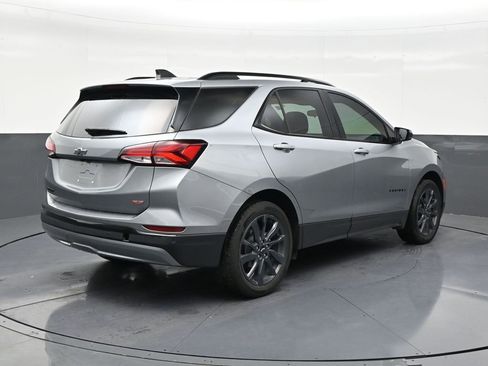 Used 2024 Chevrolet Equinox RS FWD image 5