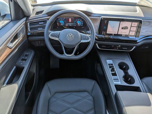 New 2026 Volkswagen Atlas SE image 31