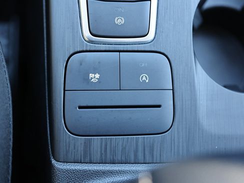 Used 2025 Ford Escape Active image 33