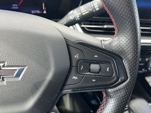 Used 2024 Chevrolet Trax RS w/ Sunroof Package image 12