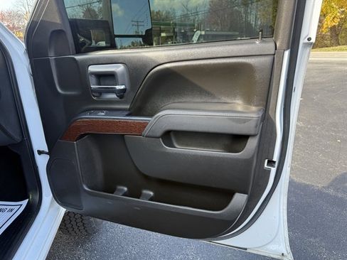 Used 2017 GMC Sierra 2500 SLE image 54