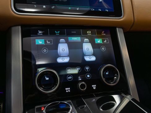 Used 2022 Land Rover Range Rover Autobiography image 62