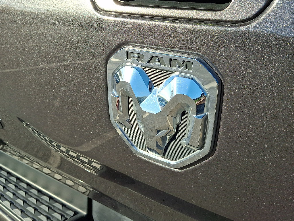 Used 2022 RAM 1500 Laramie w/ Sport Appearance Package AWD/4WD image 32