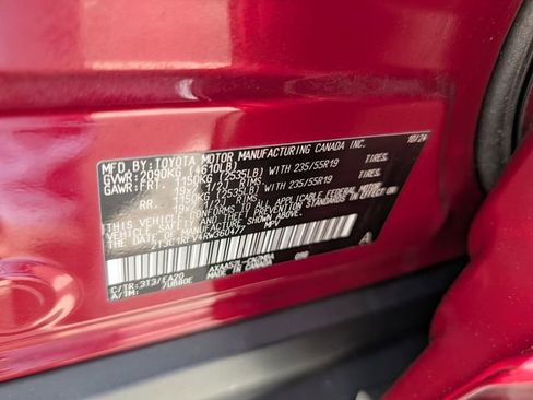 Used 2024 Toyota RAV4 XLE Premium image 38