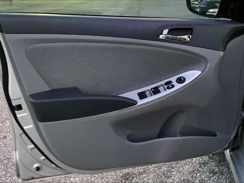 Used 2012 Hyundai Accent GLS w/ Premium Pkg 3 image 20