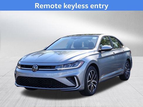 New 2026 Volkswagen Jetta SE FWD image 4
