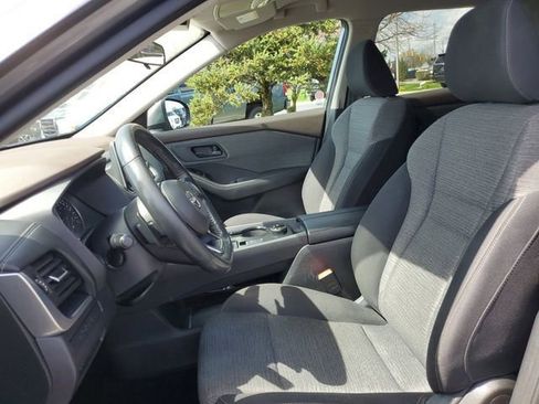 Used 2022 Nissan Rogue S AWD/4WD image 16