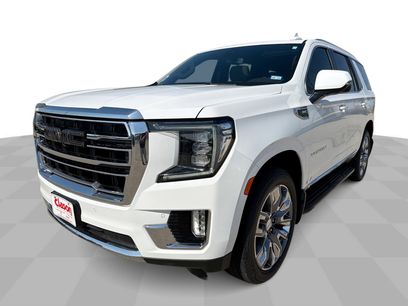 Used 2022 GMC Yukon SLT w/ SLT Premium Package