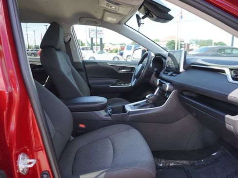 Used 2024 Toyota RAV4 XLE w/ Weather Package AWD/4WD image 29