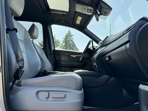 Used 2022 Honda Passport EX-L image 16