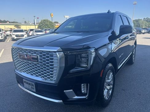 Used 2023 GMC Yukon Denali AWD/4WD image 6