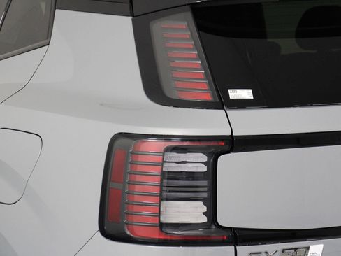 New 2026 Volvo EX30 Plus AWD/4WD image 14