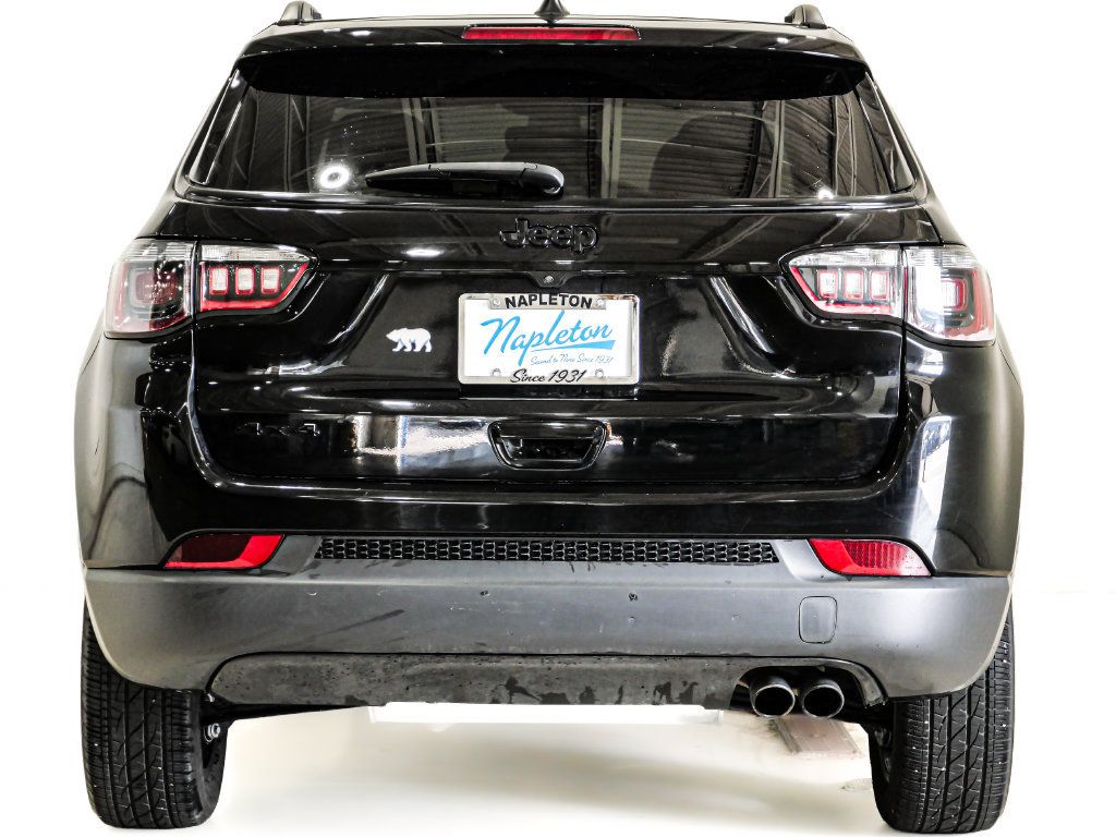 Used 2021 Jeep Compass Latitude w/ Sun and Sound Group AWD/4WD image 8