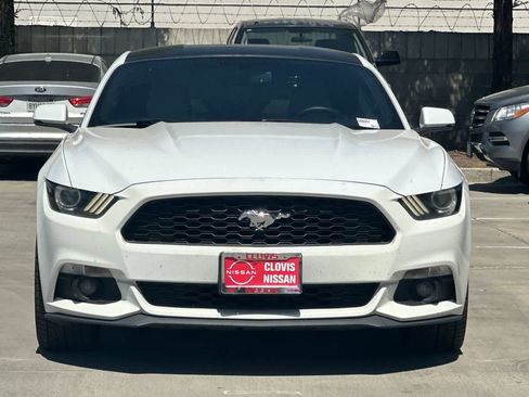 Used 2015 Ford Mustang Premium image 11