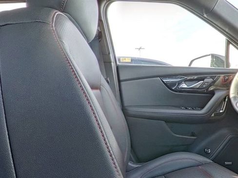 Used 2025 Chevrolet Blazer RS image 29