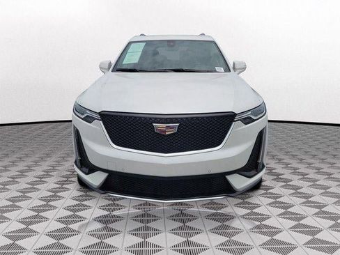 Certified 2022 Cadillac XT6 Sport AWD/4WD image 2
