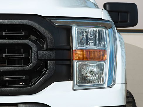 Used 2022 Ford F150 XL RWD image 9