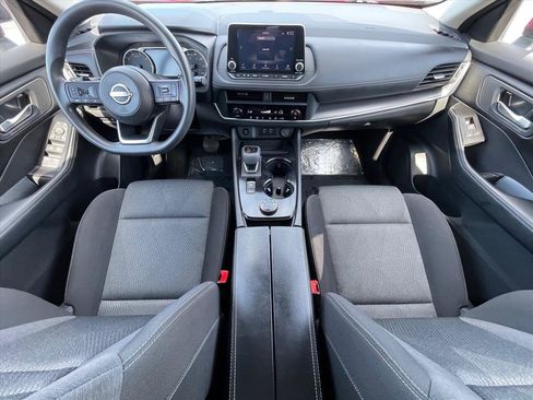 Used 2024 Nissan Rogue SV AWD/4WD image 10