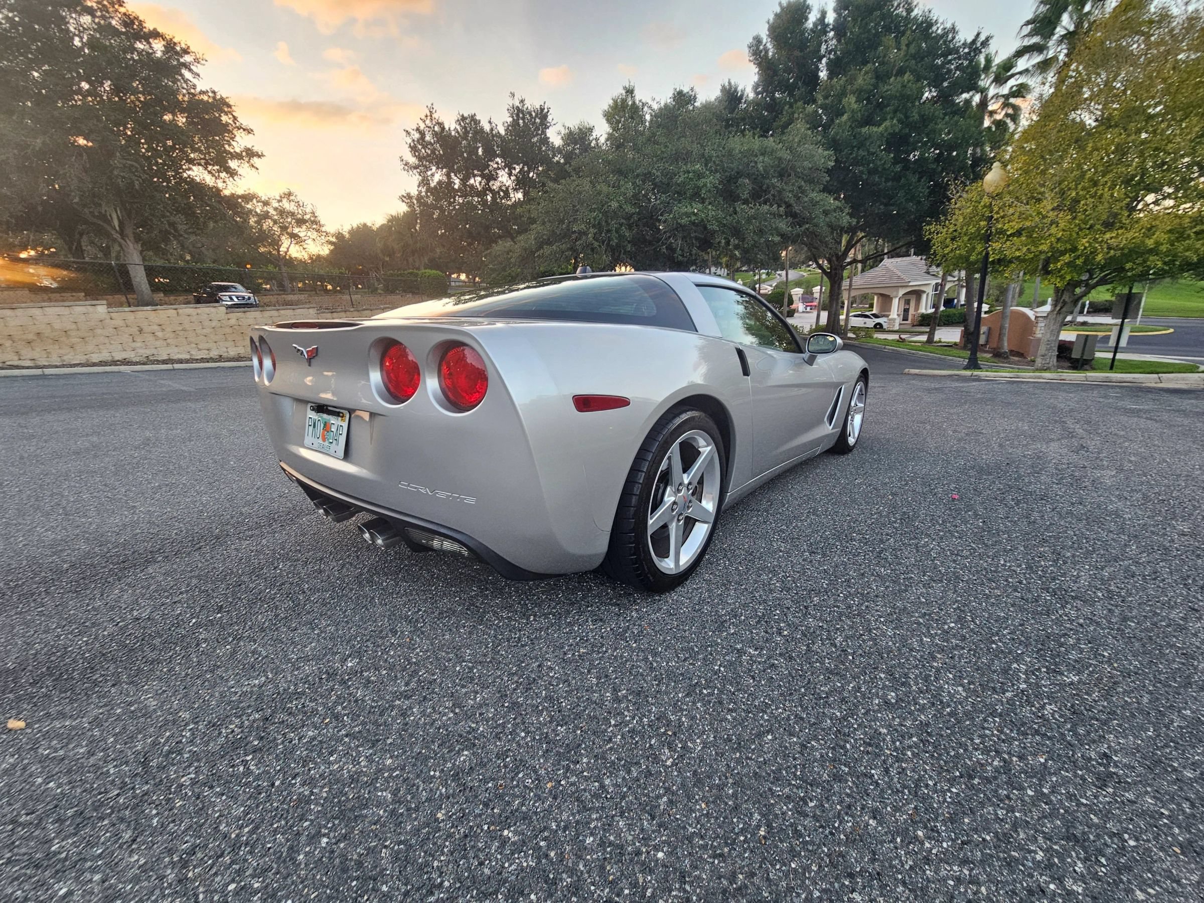 Used 2005 Chevrolet Corvette Coupe w/ Preferred Equipment Group RWD image 11