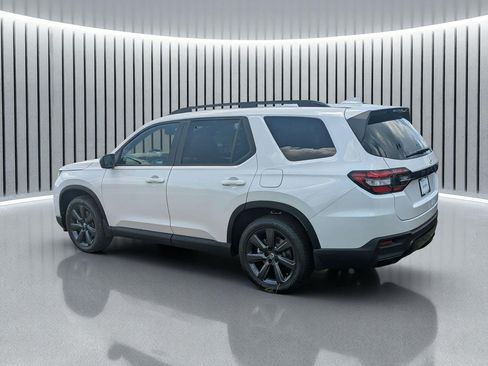 New 2026 Honda Pilot Sport image 8
