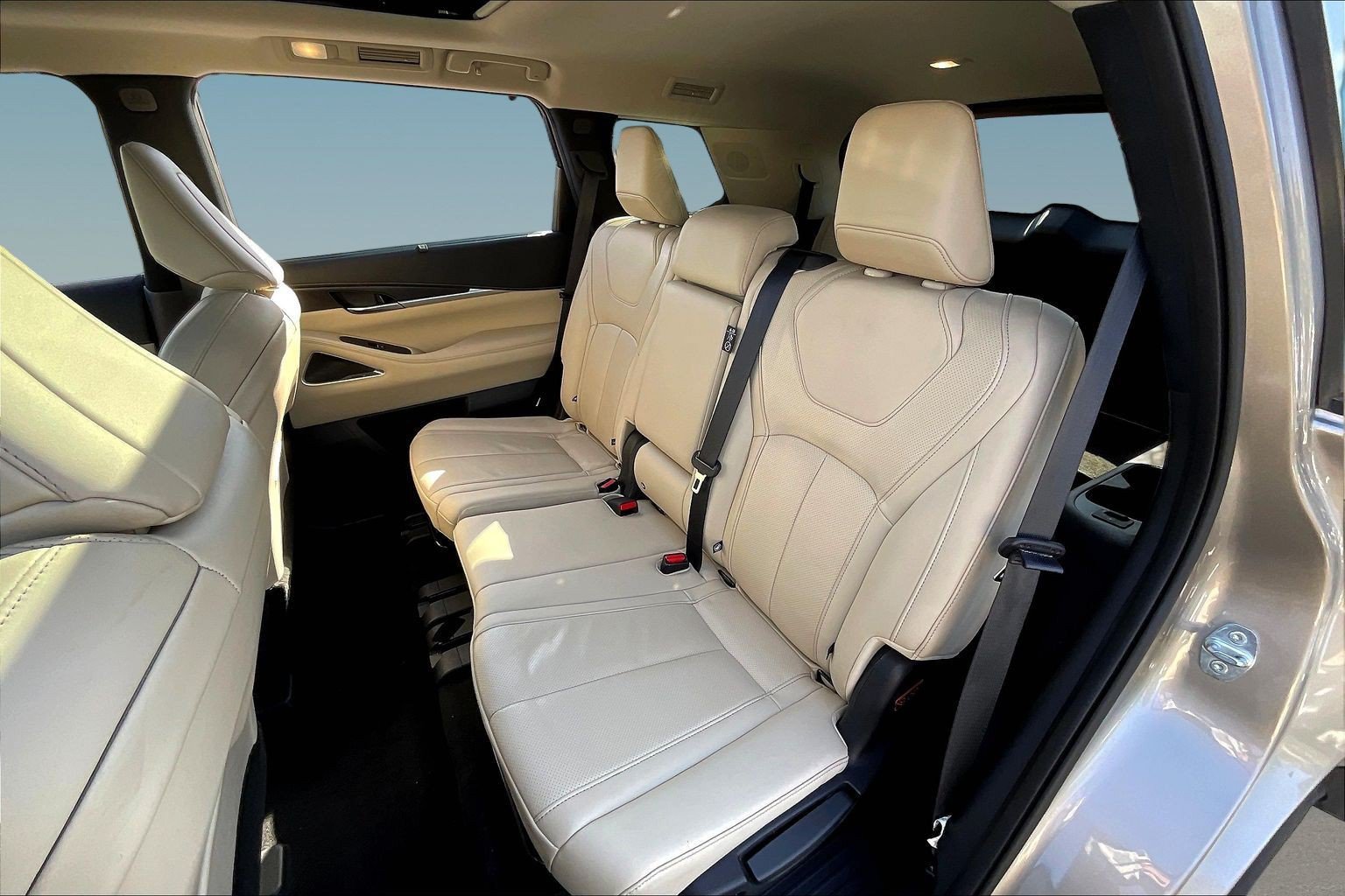Certified 2023 INFINITI QX60 Sensory w/ Cargo Package AWD/4WD image 21