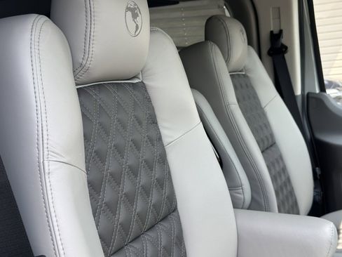 New 2025 Ford Transit 150 Low Roof AWD image 40