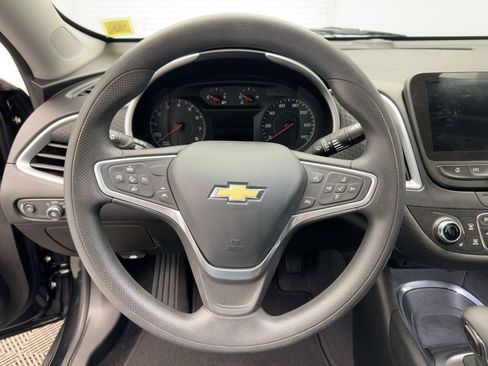Used 2023 Chevrolet Malibu LT image 18