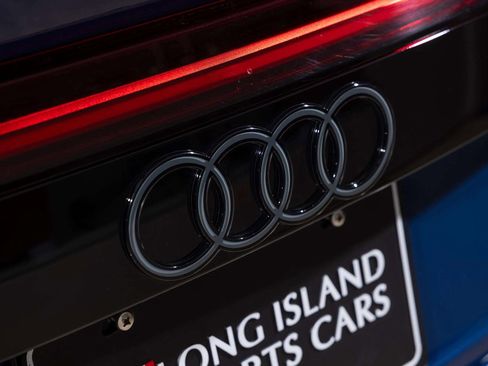 Used 2025 Audi RS Q8 performance image 38