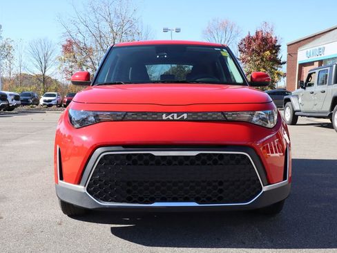 Used 2025 Kia Soul LX w/ Option Group 015 image 5