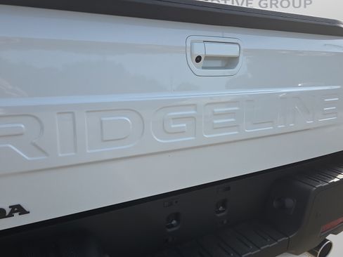 New 2026 Honda Ridgeline Black Edition image 37